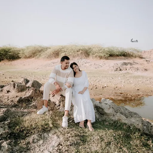 Adarsh&Bhavya_Prewedding (10)
